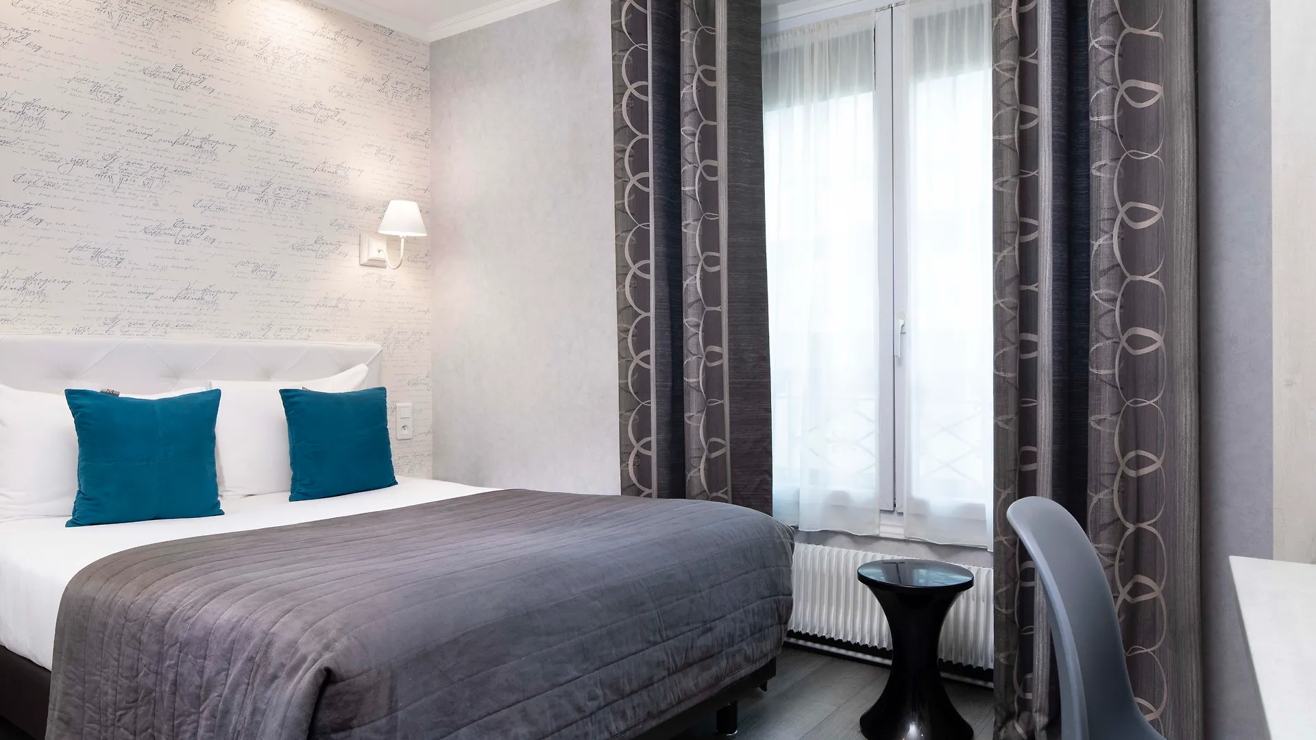 De Geneve Hotel 3*