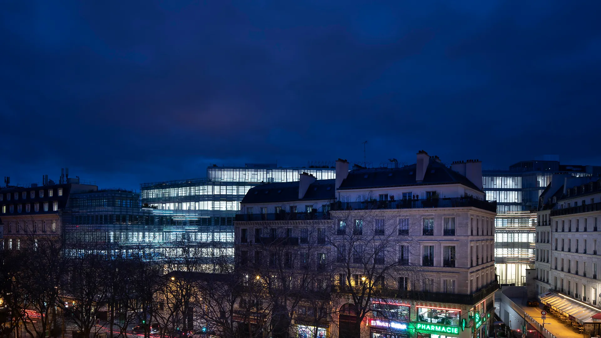 De Geneve Paris