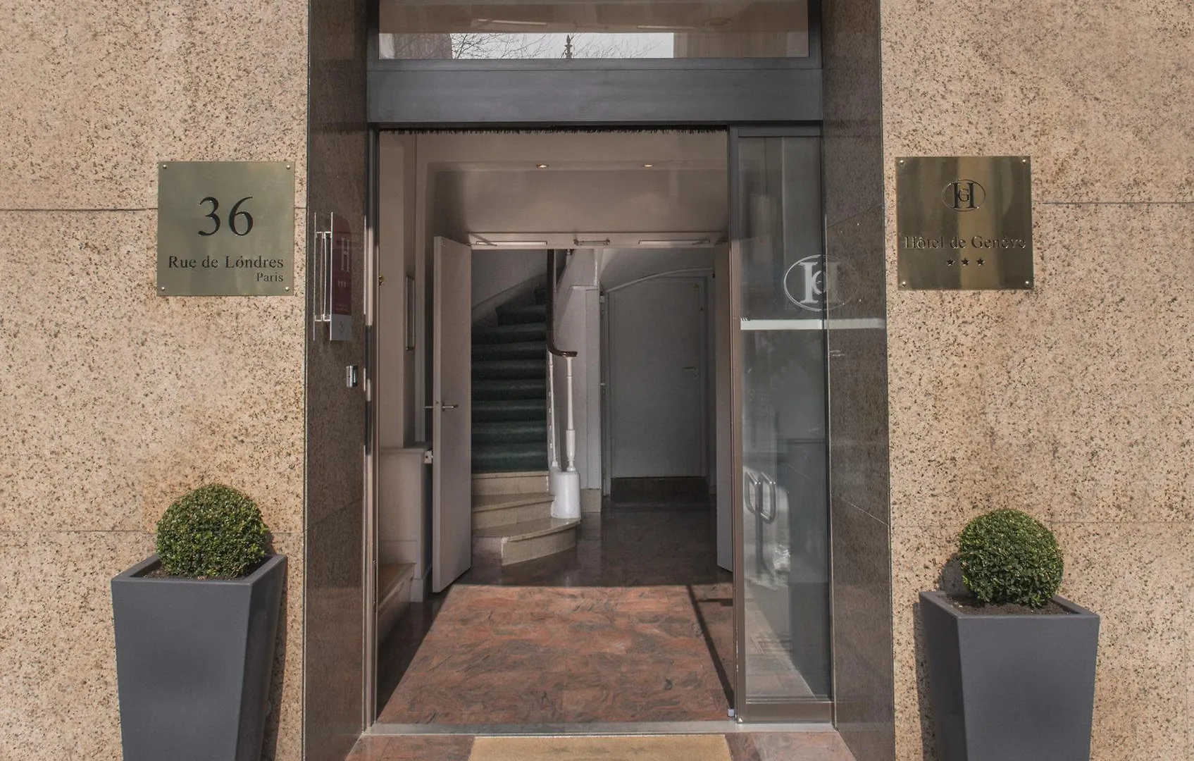 De Geneve Hotel Paris