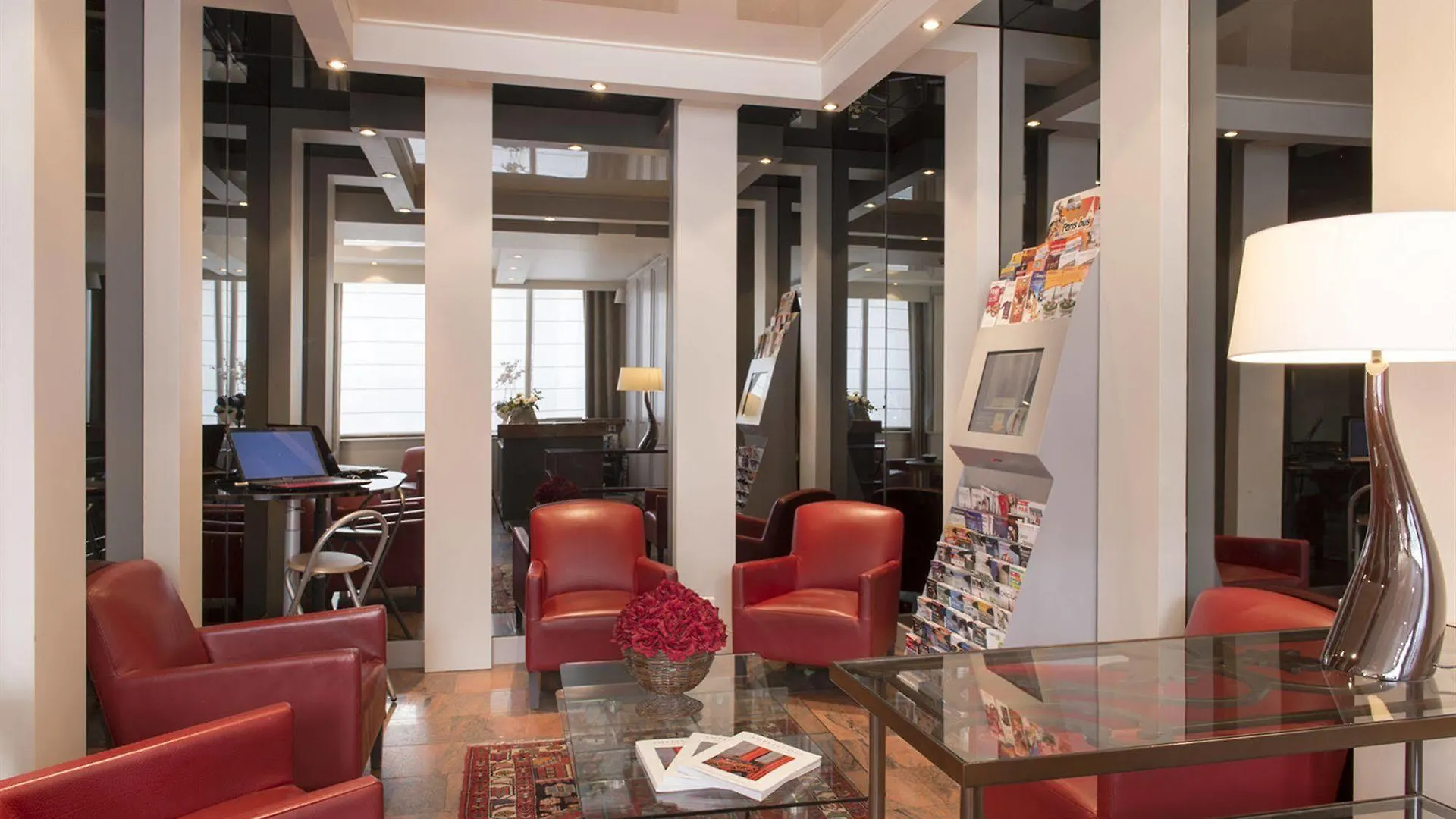 De Geneve Hotel